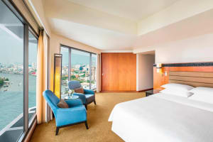 Royal Orchid Sheraton Riverside Hotel Bangkok King Executive River View Suite