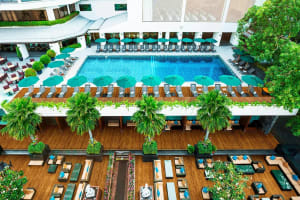 Royal Orchid Sheraton Riverside Hotel Bangkok Terrace Pool