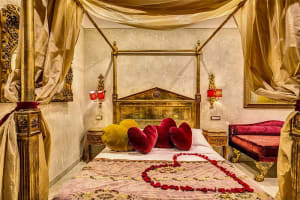 Romanico Palace Luxury Hotel & Spa Themed Room