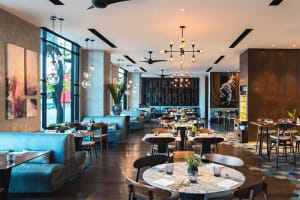 Renaissance Riverside Hotel Saigon Restaurant