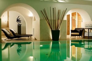 Rose Garden Palace Roma Pool