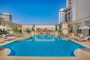 The Ritz-Carlton, Amman pool