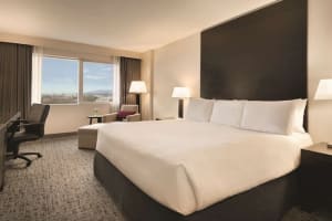 Radisson Hotel Vancouver Airport Guest Room