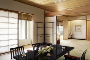 The Ritz-Carlton, Osaka Suite Dining Area