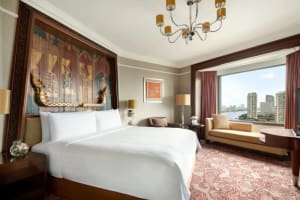 Shangri-La Bangkok Room
