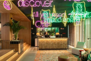 Se Catedral Hotel Porto, Tapestry Collection by Hilton Lobby