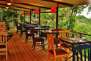 Si Como No Resort & Wildlife Refuge