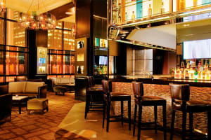 Sheraton Grand Chicago Riverwalk Bar