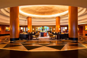 Sheraton Grand Chicago Riverwalk Lobby