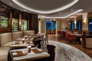 Sheraton Grand Danang Resort & Convention Center Restaurant