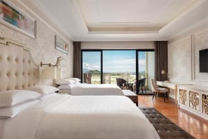 Sheraton Grand Danang Resort & Convention Center Guest Room