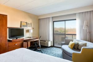 Sonesta Select Philadelphia Airport King Room
