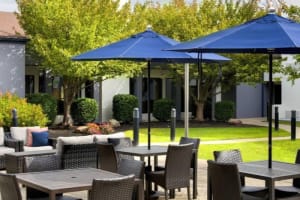 Sonesta Select Philadelphia Airport Patio