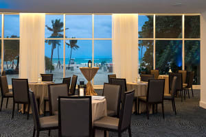 B Ocean Resort Fort Lauderdale Dining