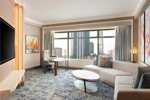 Sheraton Saigon Grand Opera Hotel Guest Suite