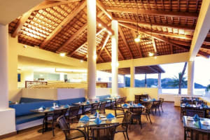 Barcelo Huatulco Dining