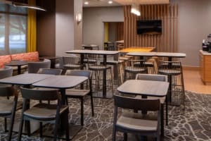 Sonesta Select Nashville Airport Suites Dining
