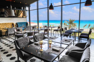 Sandos Cancun Dining