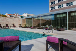 Sheraton Lisboa Hotel & Spa Pool