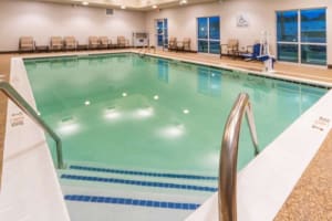 Best Western Plus St. Louis Airport Hotel Pool