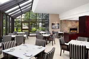 Sheraton Montreal Airport Hotel Dining