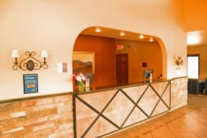 Best Western Sunset Inn Front Desk