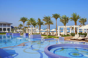 The St. Regis Abu Dhabi Pool