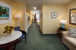 Sunshine Suites Resort Suite