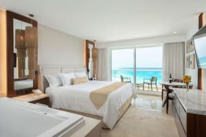 Sun Palace Deluxe Oceanview Room