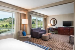 Sheraton Sonoma Wine Country Petaluma Suite