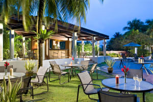 Sheraton Towers Singapore Poolside Dining