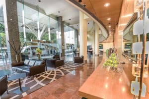 Crowne Plaza Sydney Airport Lobby