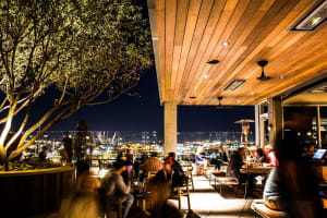 Thompson Nashville by Hyatt Bar