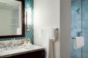 Triada Palm Springs, Autograph Collection Bathroom