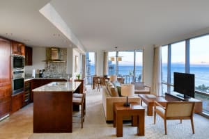 Ka La'i Waikiki Beach, LXR Hotels & Resorts Suite