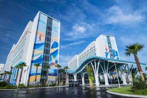 Universal's Endless Summer Resort - Surfside Inn and Suites Entrance