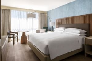 VEA Newport Beach, A Marriott Resort & Spa Guestroom