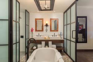 Vista Encantada Spa Resort & Residences Bathroom