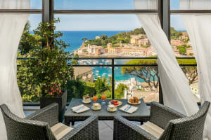 Hotel Vis Vis