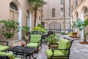 voco St. James Hotel Courtyard
