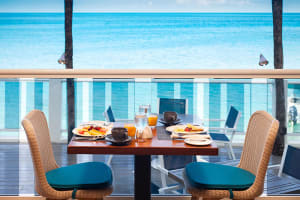 Waves Hotel & Spa, An Autograph Collection Hotel Dining