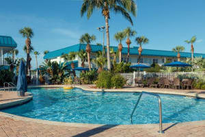 Best Western Cocoa Beach Hotel & Suites Courtyard Pool