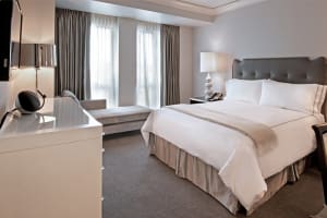 Waldorf Astoria Chicago Suite