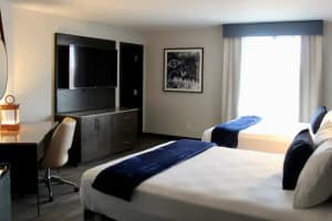Hotel Westport Kansas City, Tapestry Collection by Hilton