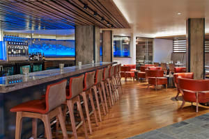 Viewline Resort Snowmass, Autograph Collection Bar