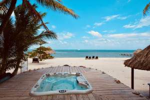 Xanadu Island Resort Hot Tub