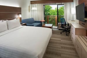 Holiday Inn Express Hilton Head Island Guest Room