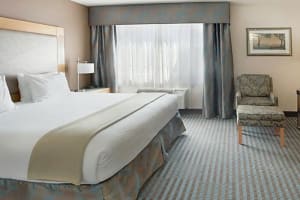 Holiday Inn Express Monterey-Cannery Row Guest Room