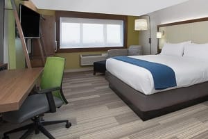 Holiday Inn Express & Suites Oakhurst-Yosemite Park Area Guest Room