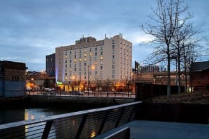 Holiday Inn Express Philadelphia - Penn's Landing Outside